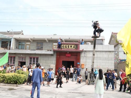 备受瞩目的《邘新社亲》系列微电影今天在沁阳市西万镇邘邰村开拍!